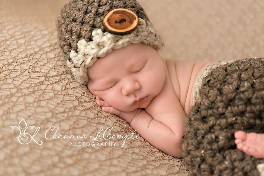 Barley Brown Oatmeal Button Hat