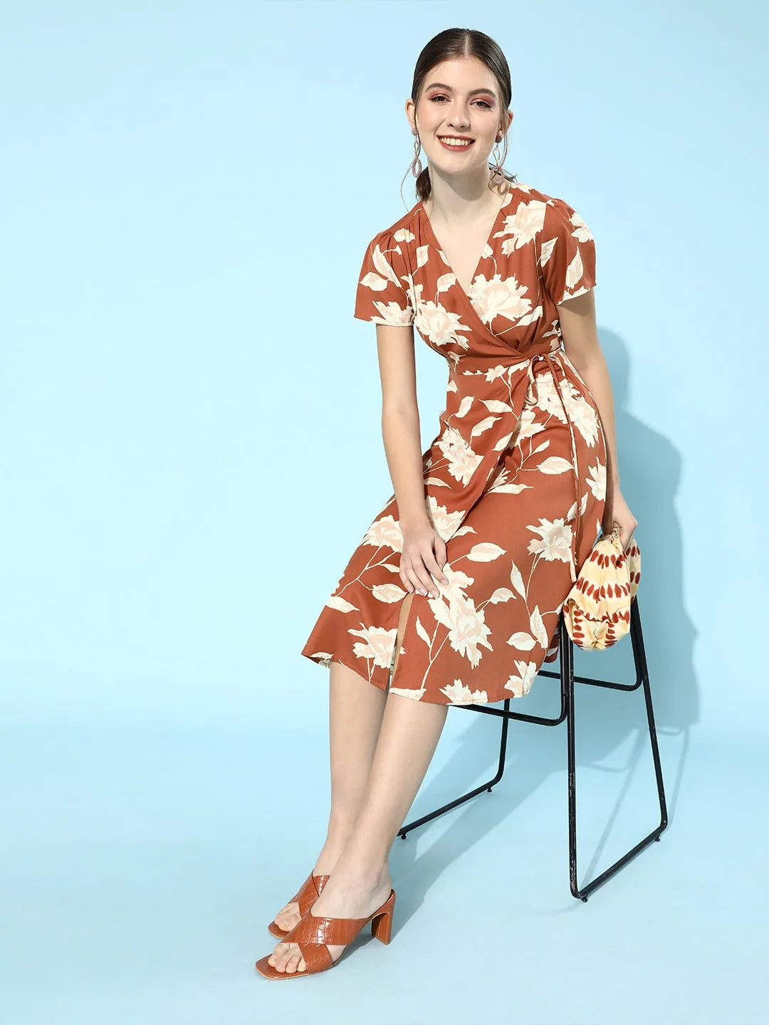 Berrylush Women Brown Floral Print Belted A-Line Midi Dress