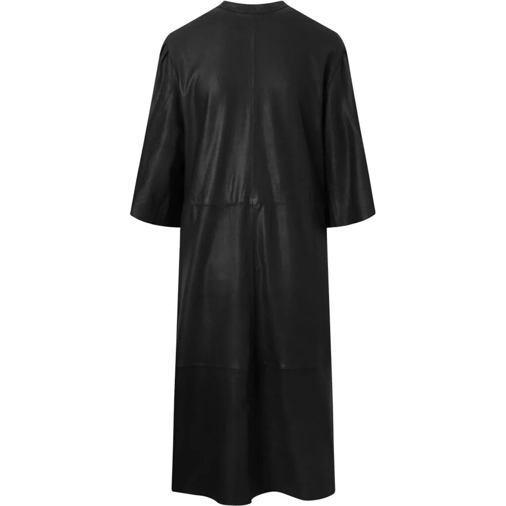 Long shirt/dress in lovely and soft leather quality / 50610 - Black (Nero)