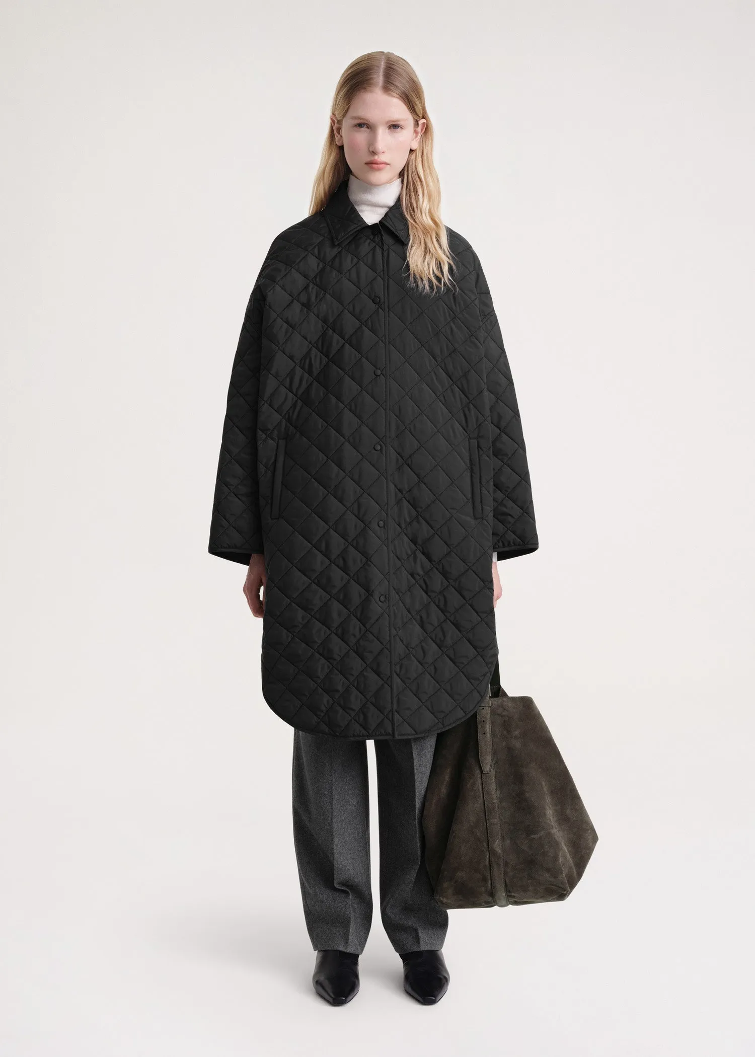 Quilted cocoon coat black