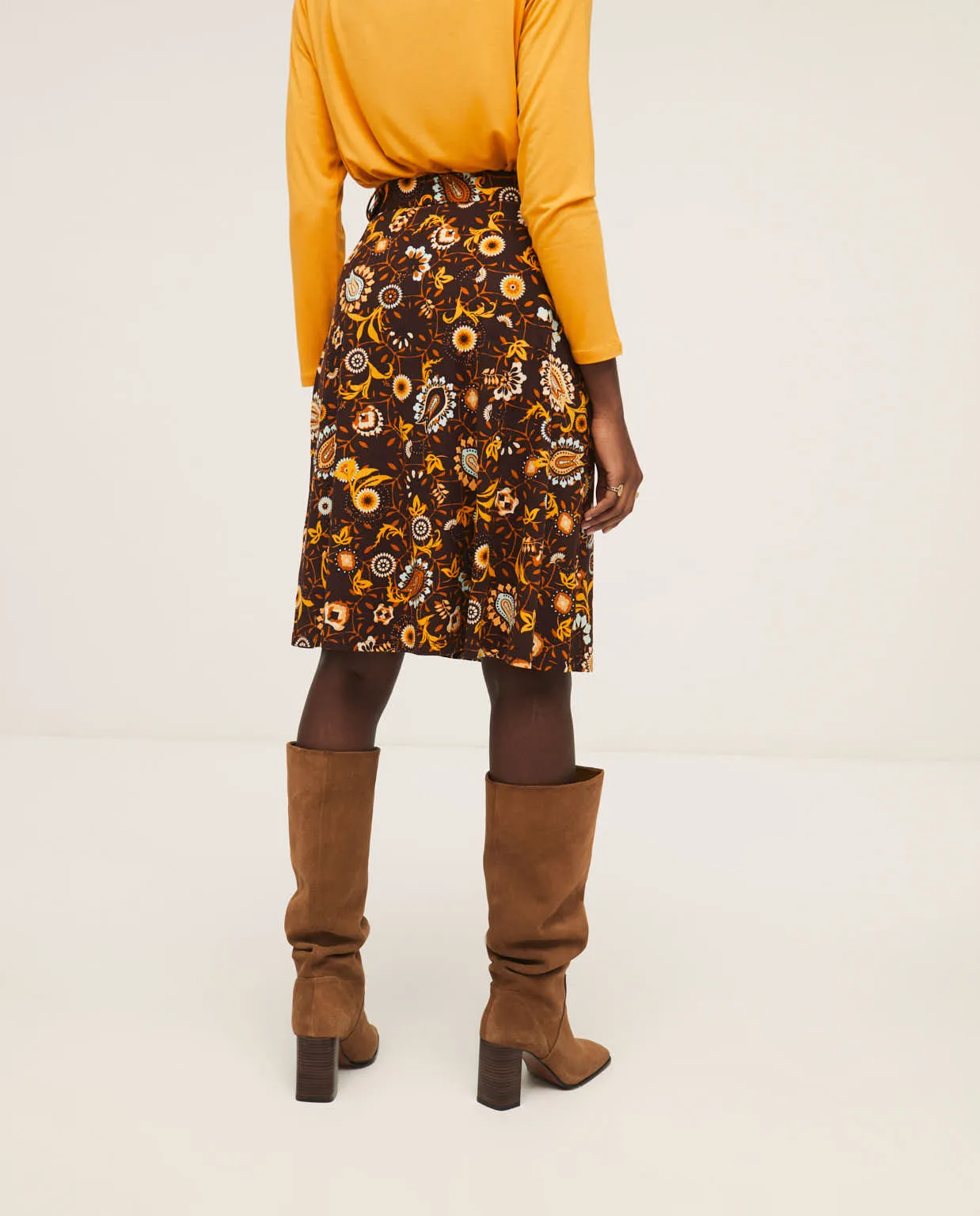 Rok met bijpassende riem | Surkana midi skirt with belt brown