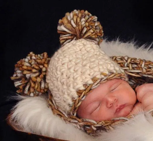 SET Mother Earth Newborn Pom Hat and Cocoon