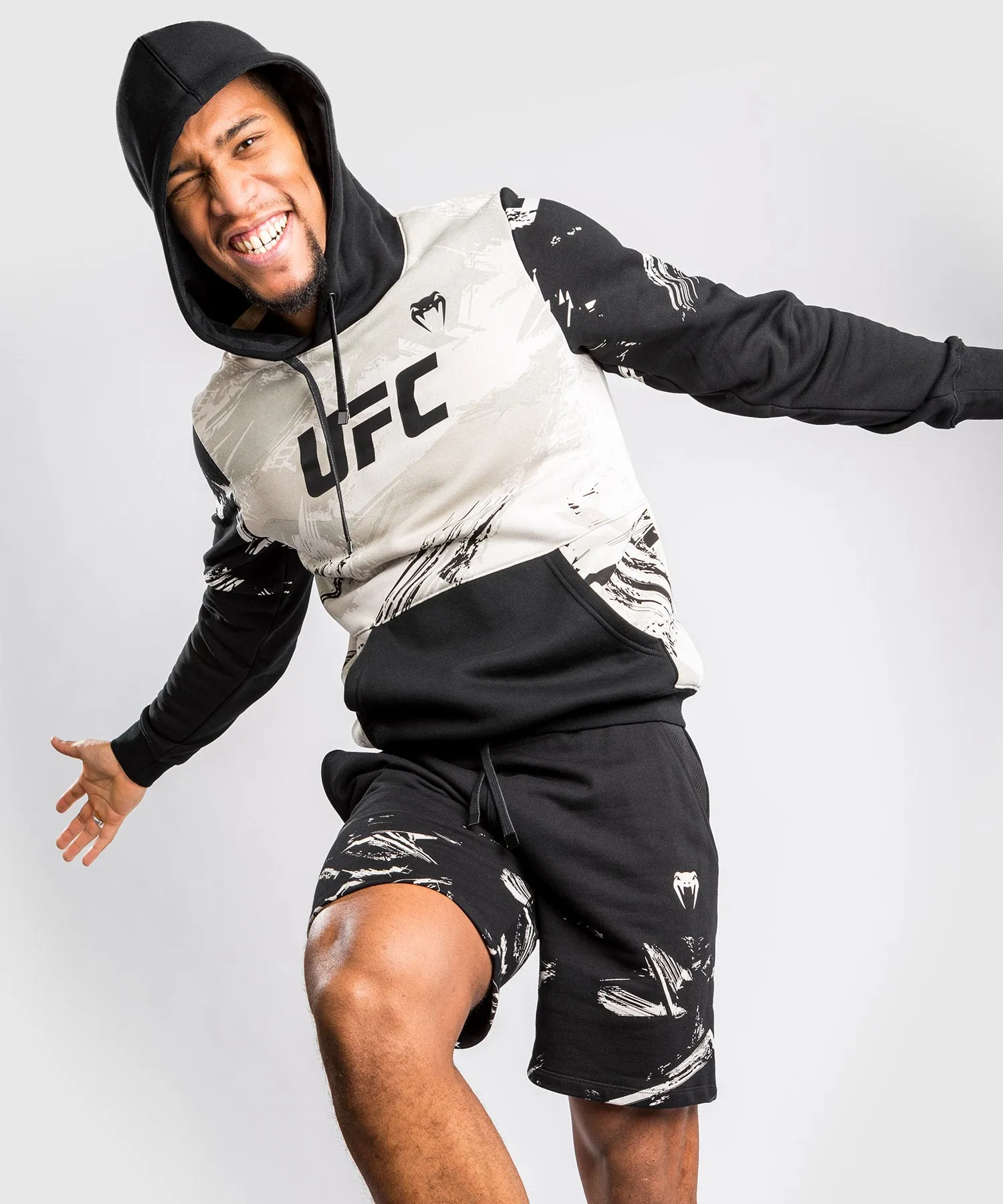 UFC Venum Authentic Fight Week 2.0 Men's Pullover Hoodie - Sand/Black