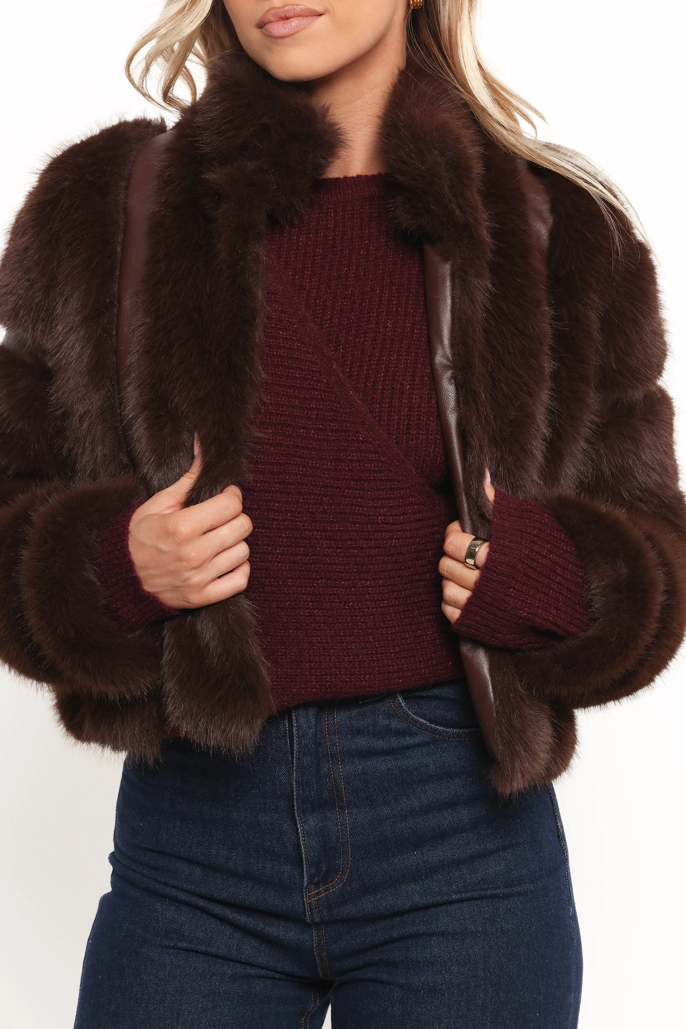 Velma Channel Faux Fur - Chocolate