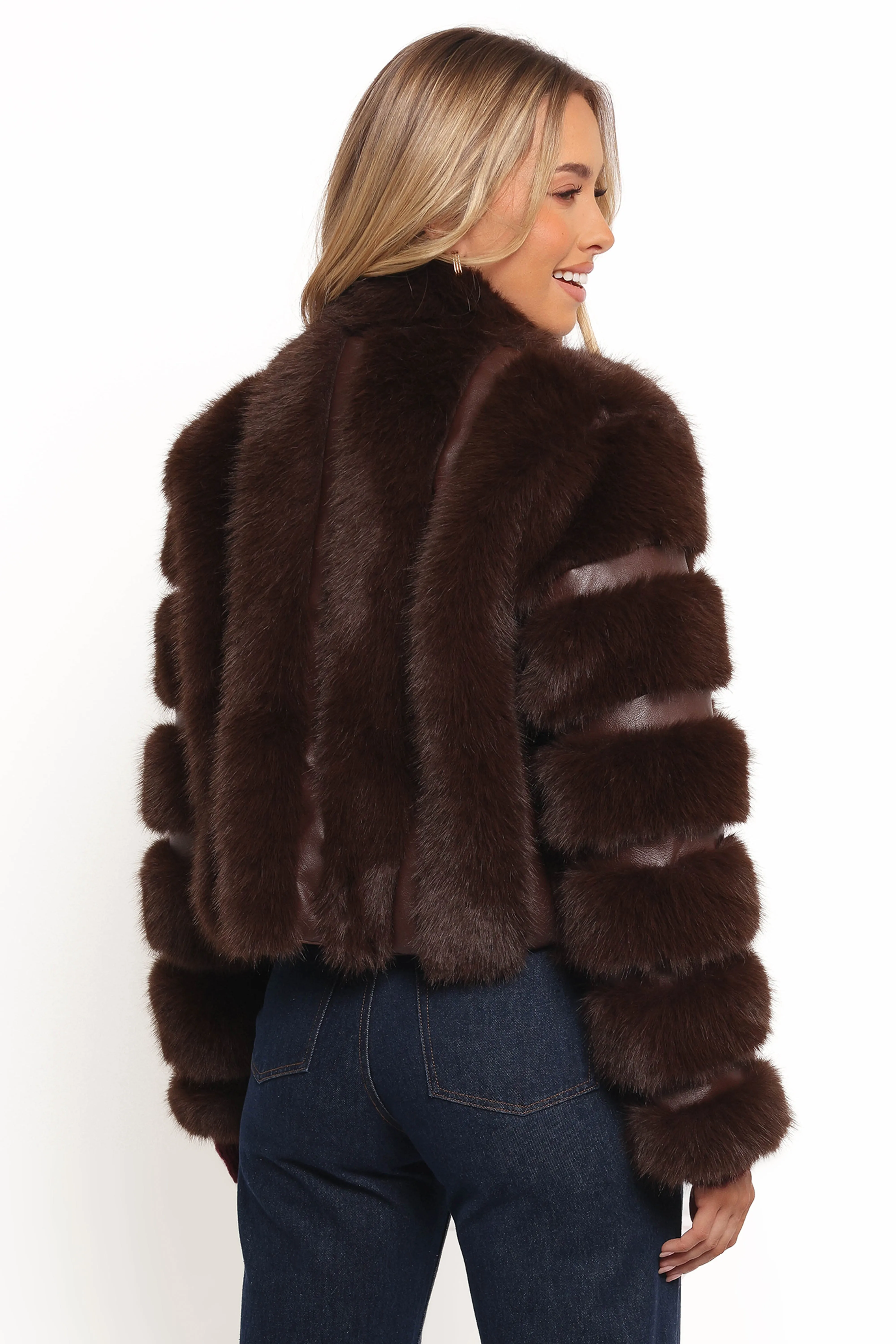 Velma Channel Faux Fur - Chocolate