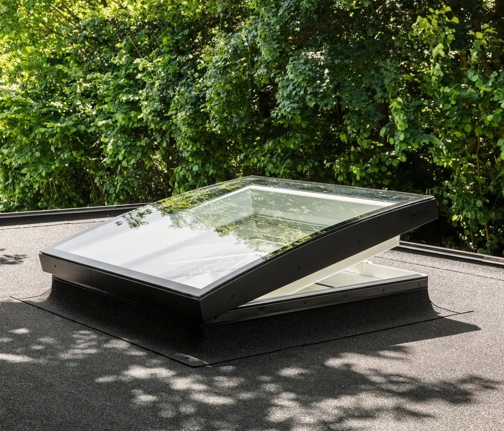 VELUX CVU 120090 1093 INTEGRA® Electric Curved Glass Rooflight Package 120 x 90 cm (Including CVU Double Glazed Base & ISU Curved Glass Top Cover)