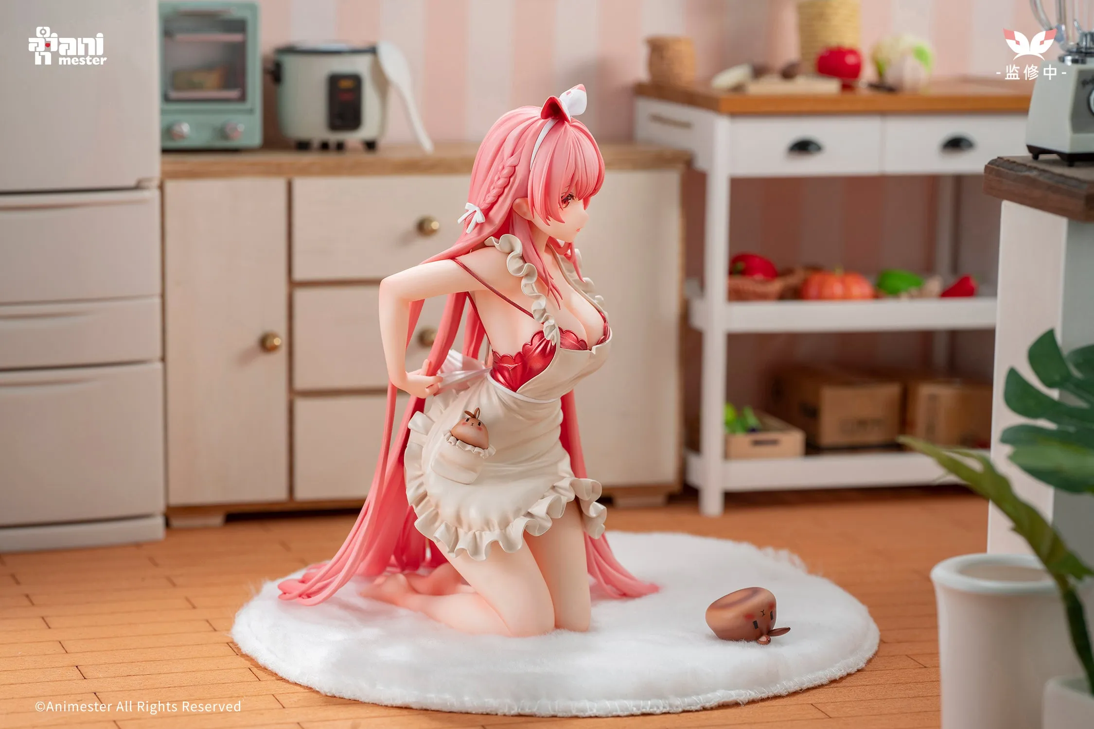 White Rabbit Rosu 1/7 Scale Figure