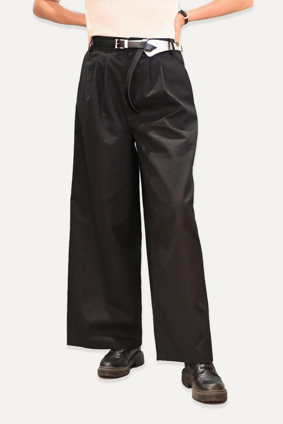 Wide Legged Cotton Pants